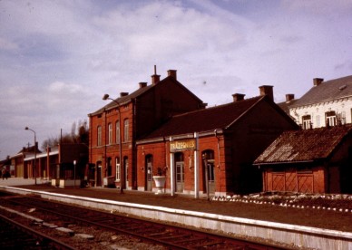 TRAZEGNIES  DIA 77-1297.jpg